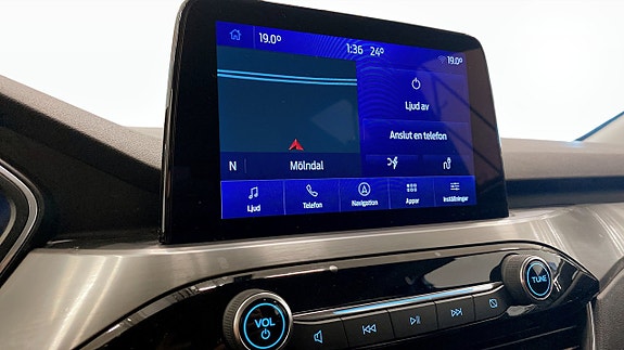 Ford Kuga 15 of 19
