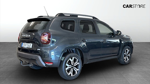 Dacia Duster 2 of 5