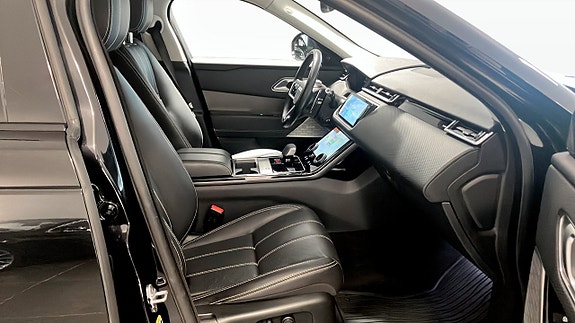 Land Rover Range Rover Velar 3 of 5