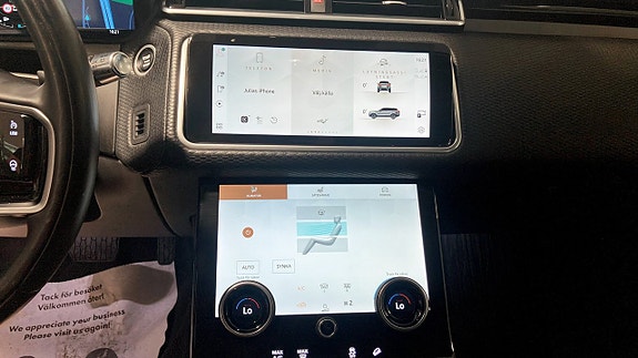 Land Rover Range Rover Velar 12 of 25