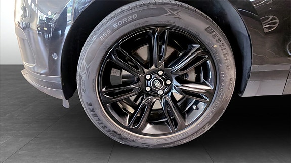 Land Rover Range Rover Velar 9 of 25