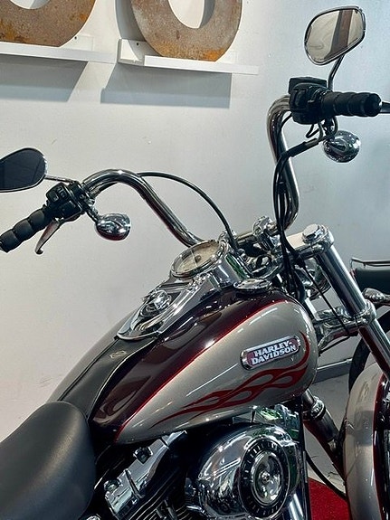 Harley-Davidson FXDWG Wide Glide Twin Cam 96 4 of 6