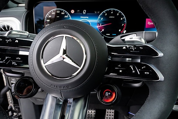 Mercedes-Benz AMG GT 63 13 of 30