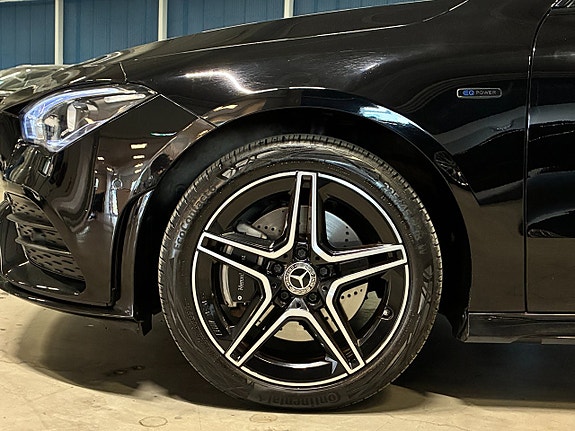 Mercedes-Benz CLA250 e 9 of 26