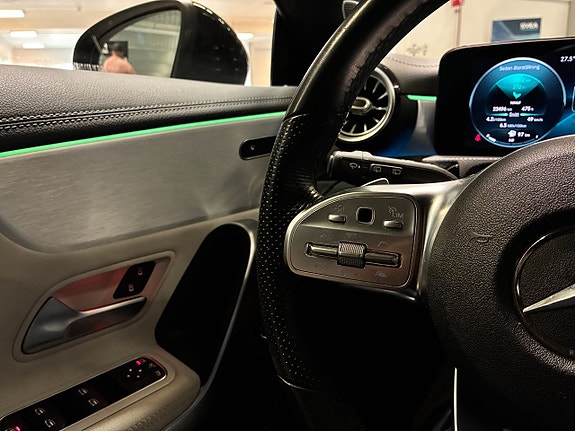 Mercedes-Benz CLA250 e 22 of 26