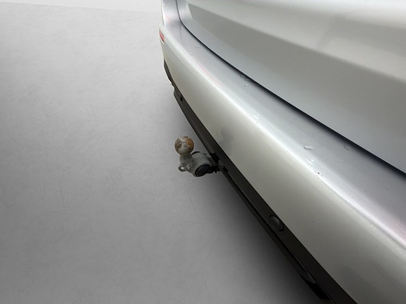Mercedes-Benz E200 10 of 30