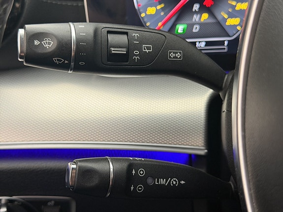 Mercedes-Benz E200 16 of 30