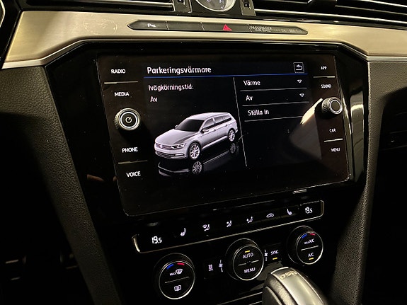 Volkswagen Passat Alltrack 27 of 28