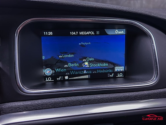 Volvo V40 23 of 28