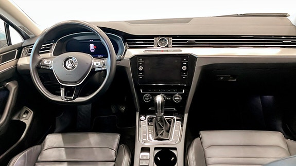 Volkswagen Passat 4 of 5