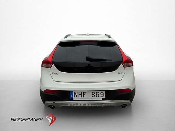 Volvo V40 Cross Country 7 of 30