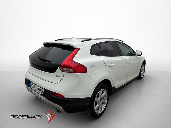 Volvo V40 Cross Country 8 of 30