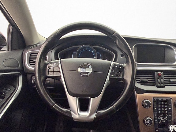 Volvo V40 Cross Country 14 of 30