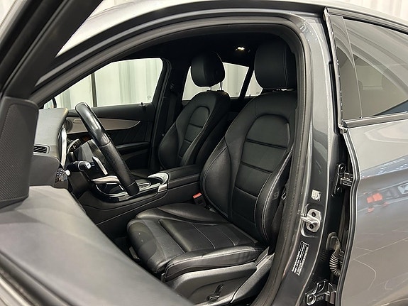 Mercedes-Benz GLC300 e 7 of 16