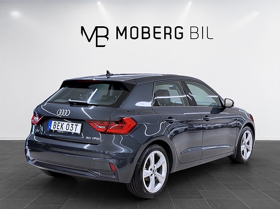 Audi A1 4 of 5