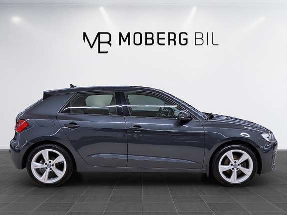 Audi A1 3 of 5