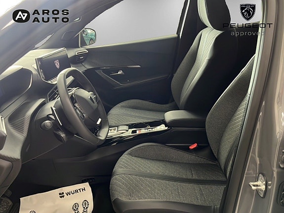 Peugeot 2008 7 of 14