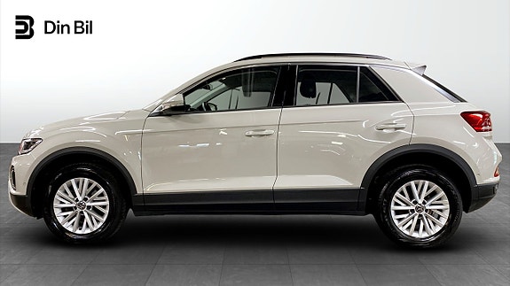 Volkswagen T-Roc 2 of 5