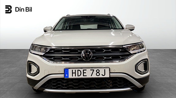 Volkswagen T-Roc 4 of 5