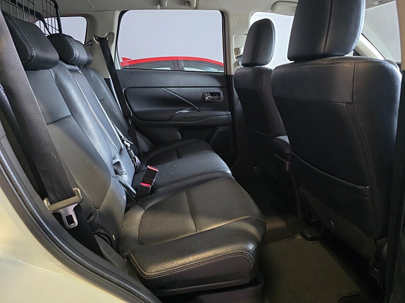 Mitsubishi Outlander 10 of 17