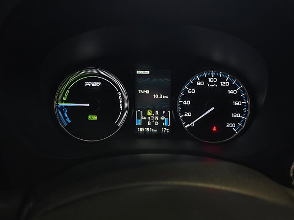 Mitsubishi Outlander 17 of 17