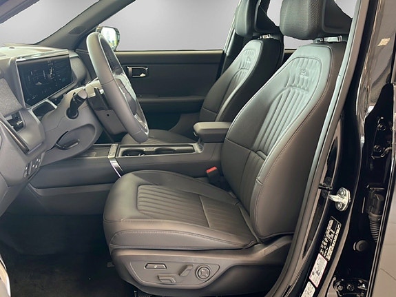Kia Seltos 8 of 18