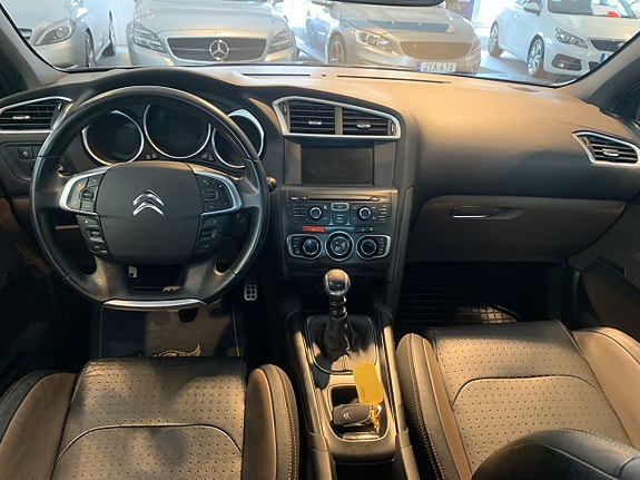Citroen DS4 7 of 9