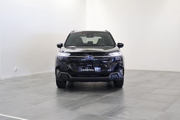 Subaru Forester 3 of 5