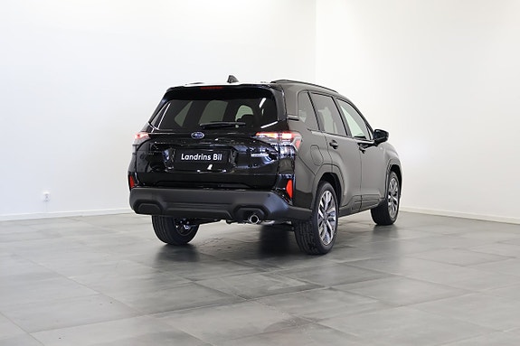 Subaru Forester 7 of 24