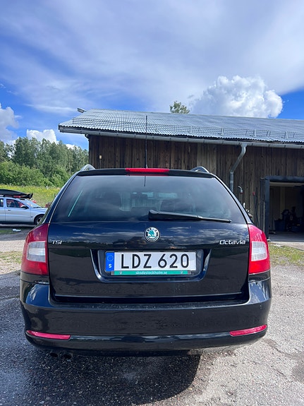 Skoda Octavia 5 of 15