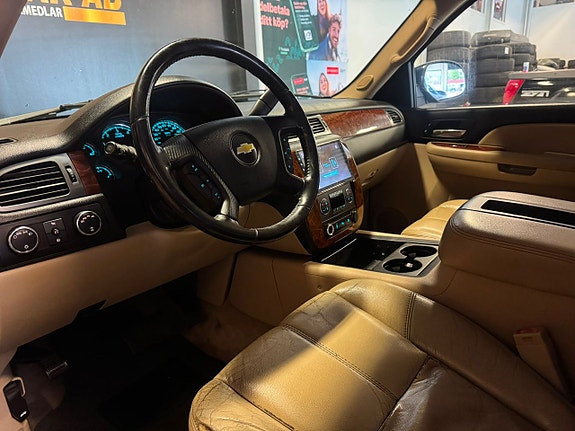 Chevrolet Tahoe 18 of 25