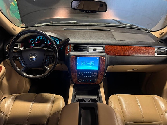 Chevrolet Tahoe 21 of 25