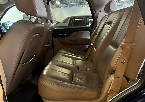 Chevrolet Tahoe 19 of 25
