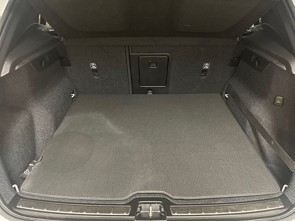 Volvo XC40 20 of 24