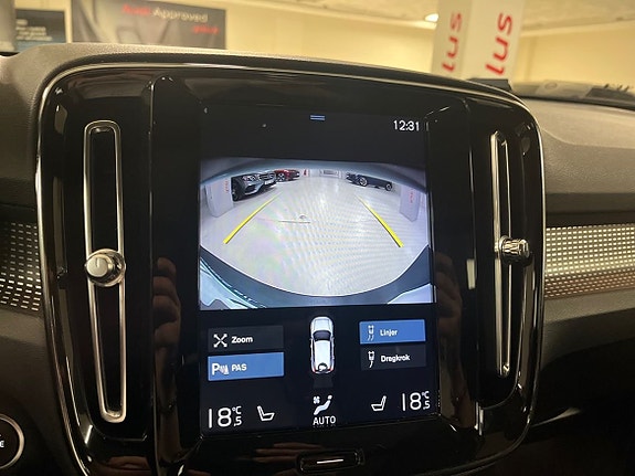 Volvo XC40 15 of 24