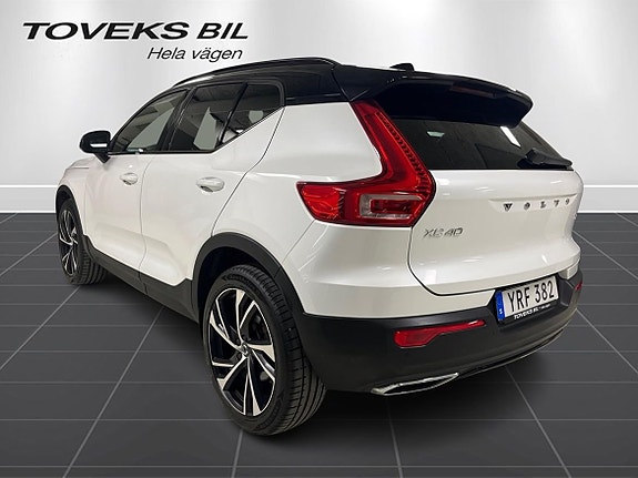 Volvo XC40 6 of 24