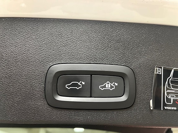 Volvo XC40 22 of 24