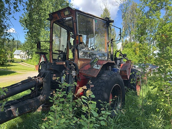 Traktorgrävare Huddig 960 | Reparationsobjekt 3 of 6