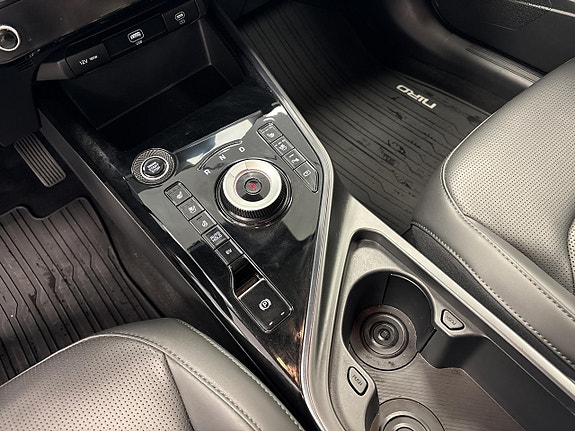 Kia Niro 12 of 16