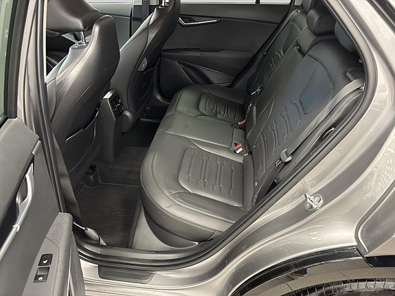 Kia Niro 9 of 16