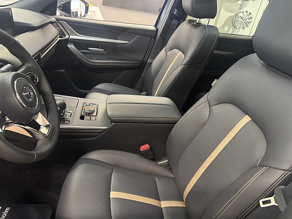 Mazda CX-60 5 of 5