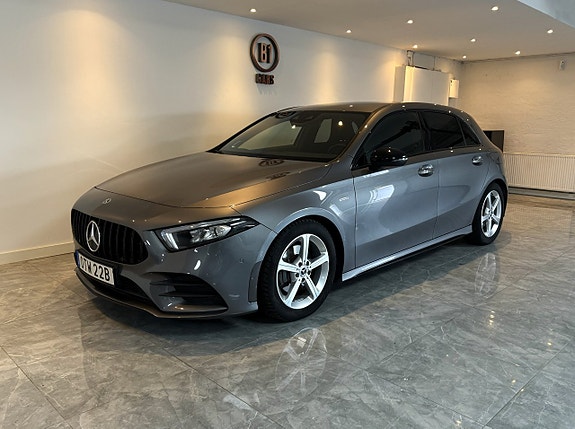 Mercedes-Benz A200 d 2 of 5