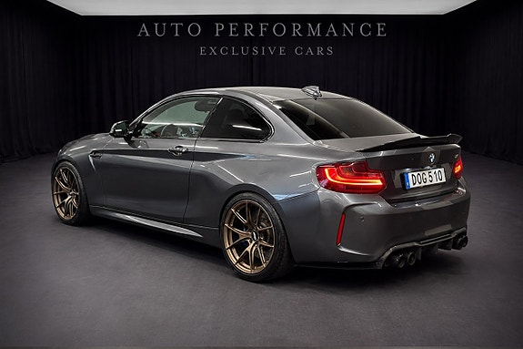 BMW M2 3 of 5