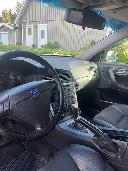 Volvo S60 3 of 8