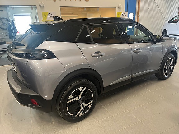 Peugeot 2008 2 of 3