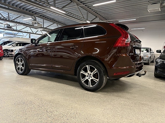 Volvo XC60 3 of 9