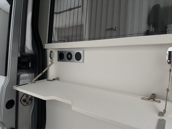 Volkswagen grand-california 177hk Värmare Säng Markis 27 of 30