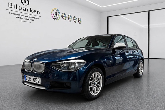 BMW 118d 4 of 5