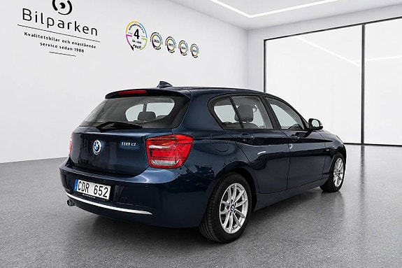 BMW 118d 2 of 5