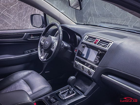 Subaru Outback 12 of 30
